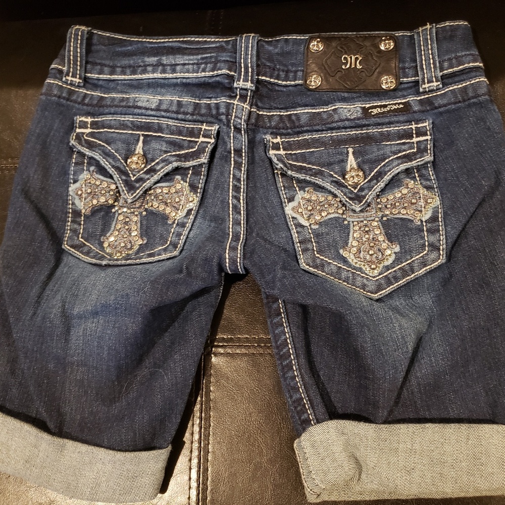 Miss Me Bermuda Shorts Embellished Distressed Sz27